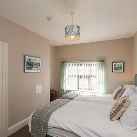 43 Springvale Whitby