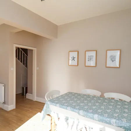 43 Springvale * 휫비